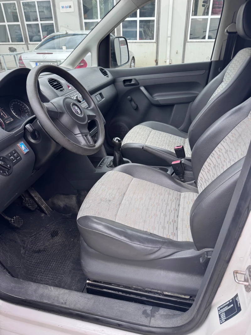 VW Caddy BiFuel, снимка 8 - Автомобили и джипове - 52181822