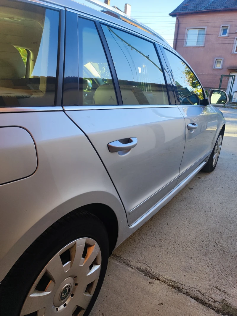 Skoda Superb, снимка 13 - Автомобили и джипове - 52632412