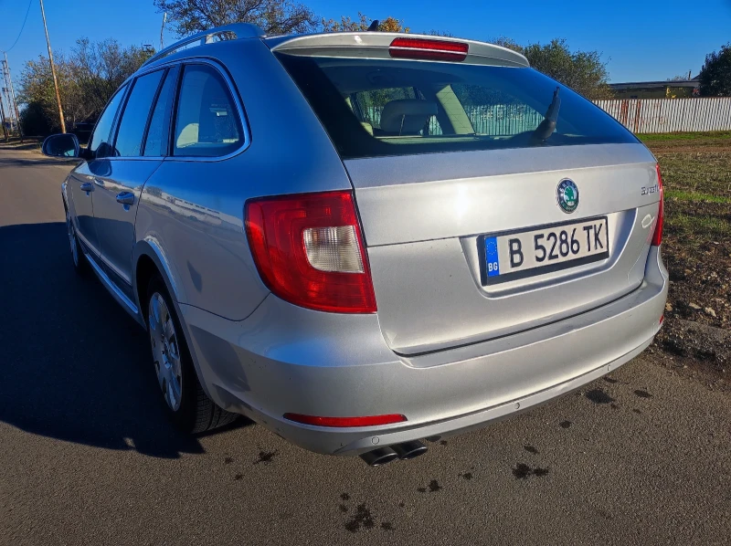 Skoda Superb, снимка 15 - Автомобили и джипове - 52632412