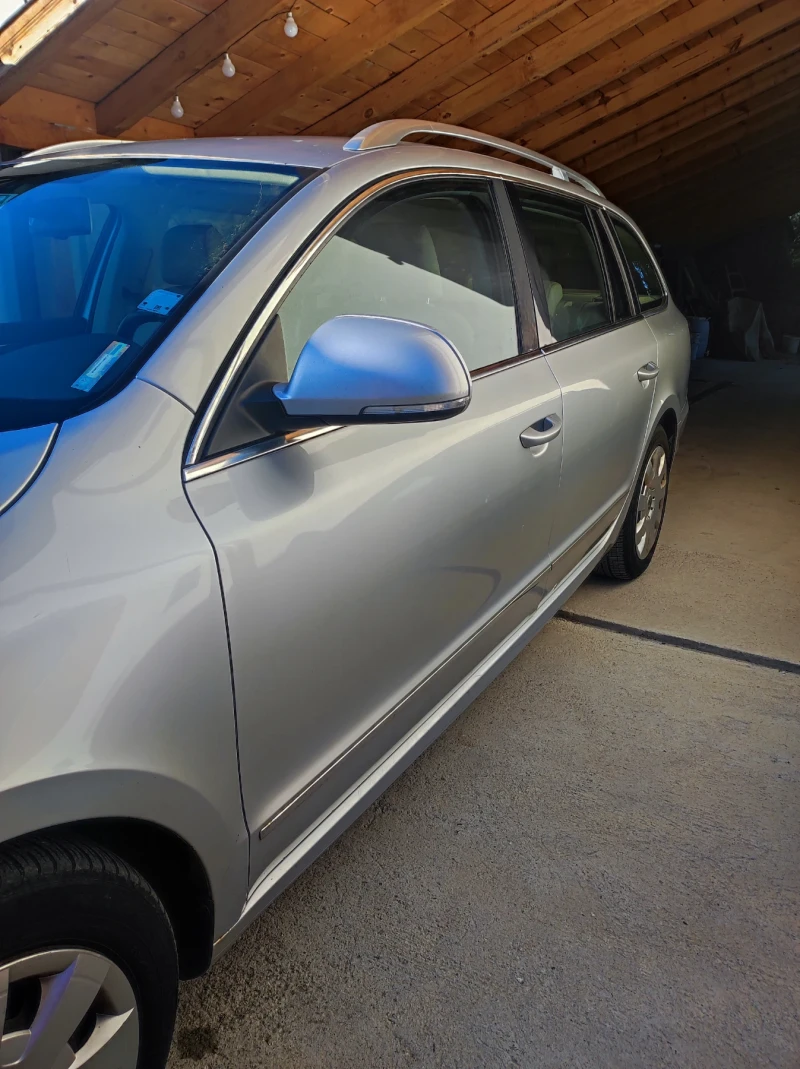 Skoda Superb, снимка 10 - Автомобили и джипове - 52632412