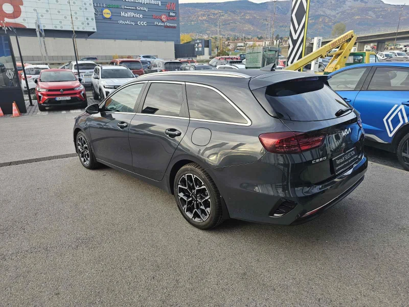Kia Ceed 1.5 TGDI 160 hp TCe, снимка 4 - Автомобили и джипове - 52244000
