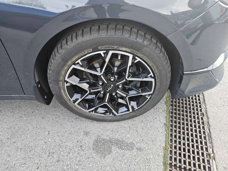 Kia Ceed 1.5 TGDI 160 hp TCe, снимка 14 - Автомобили и джипове - 52244000