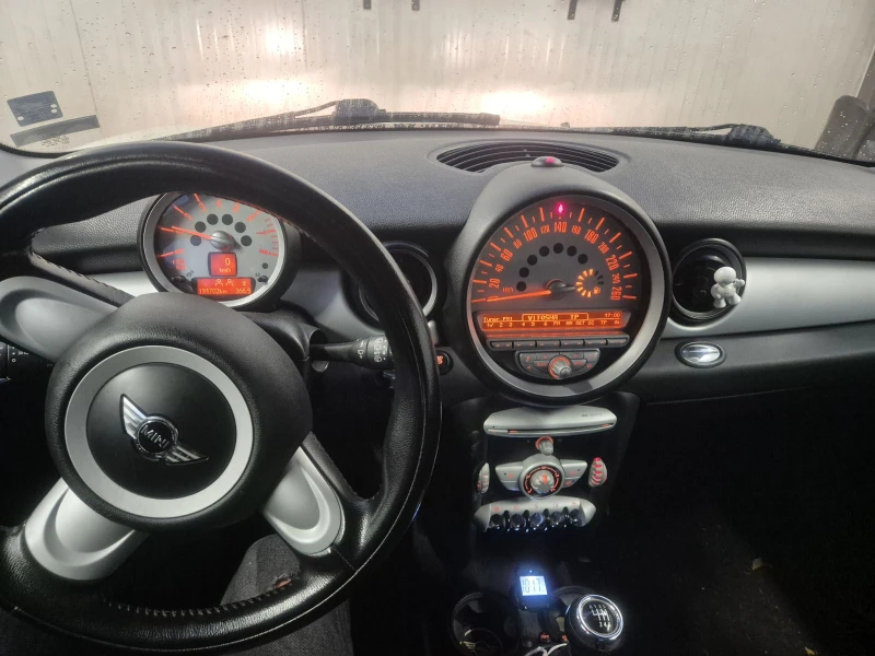 Mini One, снимка 11 - Автомобили и джипове - 52441004