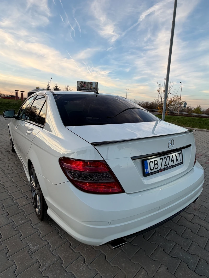 Mercedes-Benz C 350, снимка 5 - Автомобили и джипове - 52485355