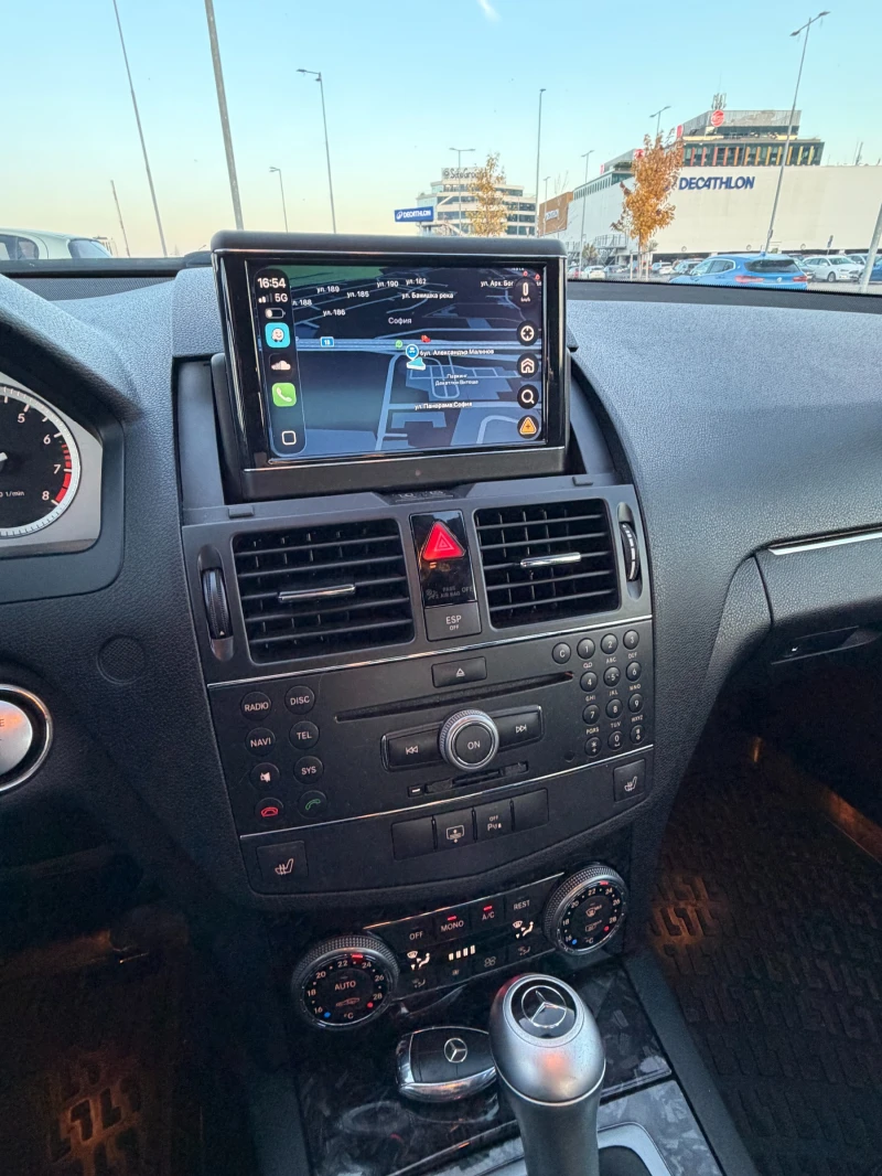 Mercedes-Benz C 350, снимка 15 - Автомобили и джипове - 52485355