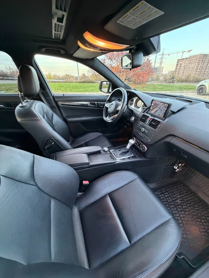 Mercedes-Benz C 350, снимка 10 - Автомобили и джипове - 52485355