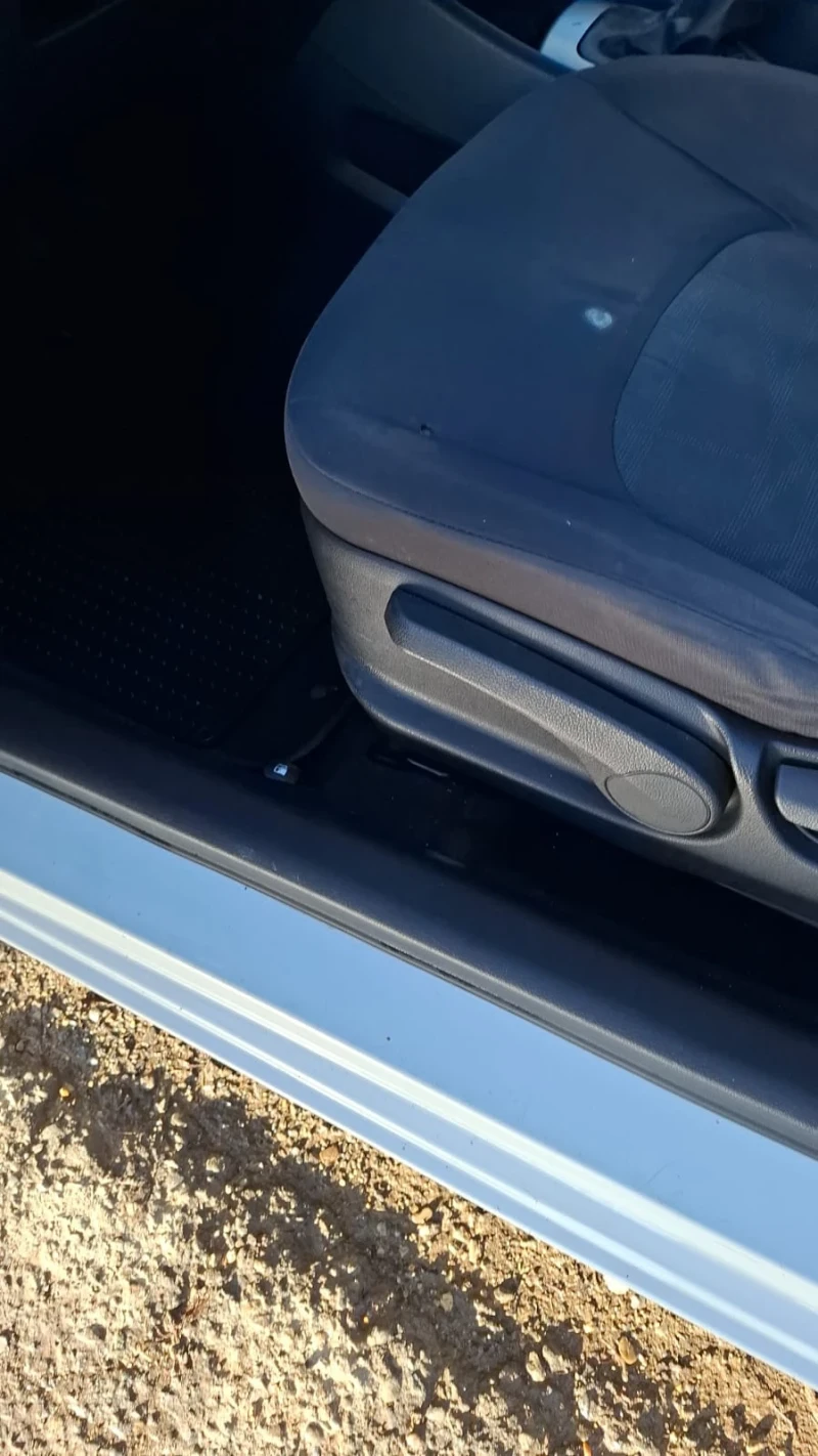 Kia Rio, снимка 14 - Автомобили и джипове - 52630315