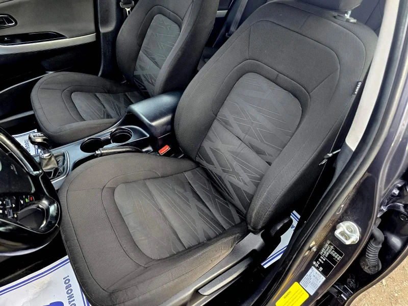 Kia Ceed КОЛЕДНА ПРОМОЦИЯ/KATO НОВ/1.6i/135hp, снимка 12 - Автомобили и джипове - 52801685