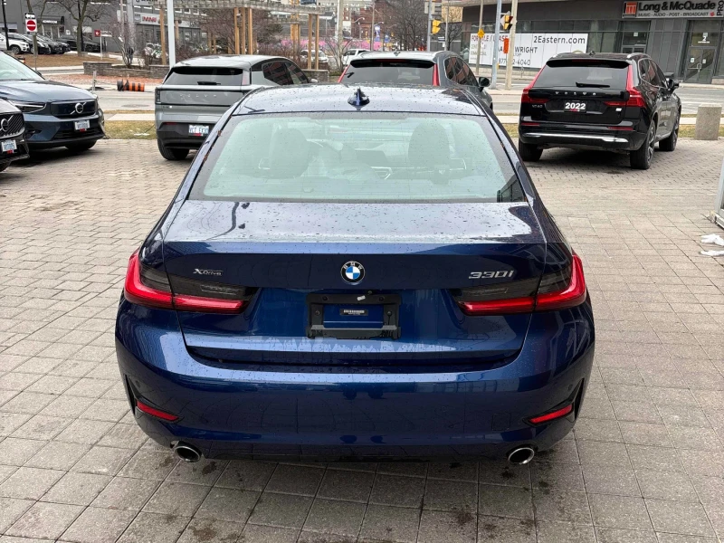 BMW 330 ИЗРЯДНО ПОДДЪРЖАНА * * ЧИСТА ИСТОРИЯ * * CARFAX, снимка 5 - Автомобили и джипове - 53196427