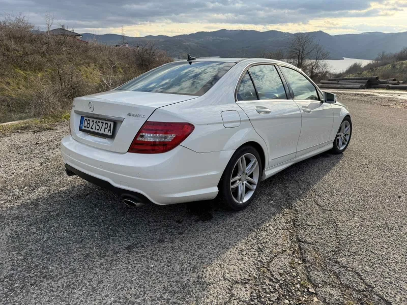 Mercedes-Benz C 300 AMG, снимка 5 - Автомобили и джипове - 53585415