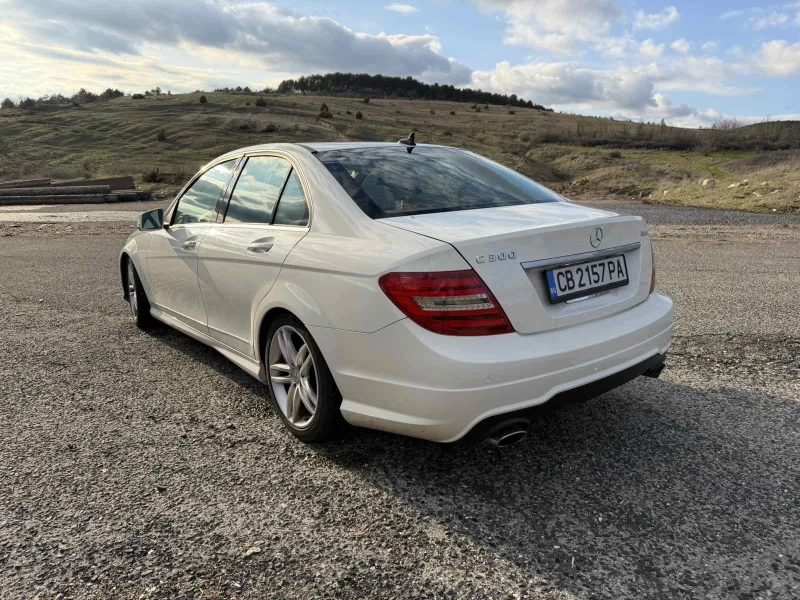 Mercedes-Benz C 300 AMG, снимка 4 - Автомобили и джипове - 53585415
