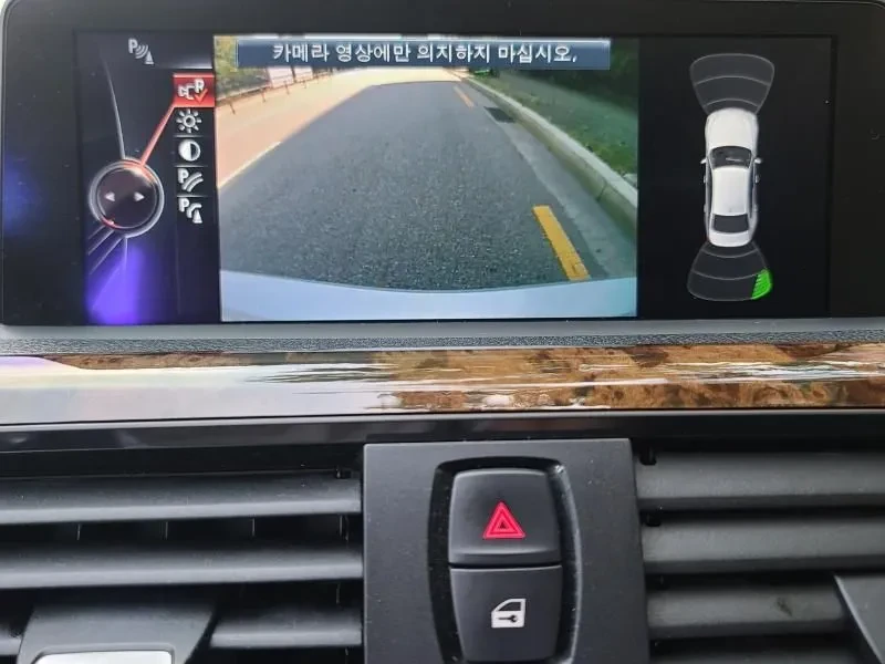 BMW 320 i, снимка 16 - Автомобили и джипове - 55142556