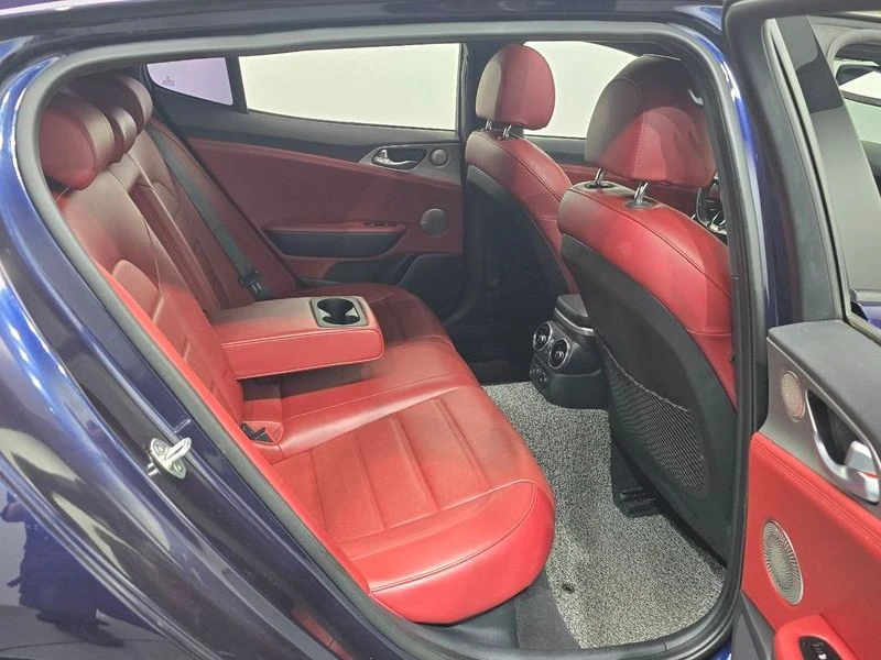 Kia Stinger 3.3 Turbo AWD| 365�.�. | Mobile.bg � ����������� 11