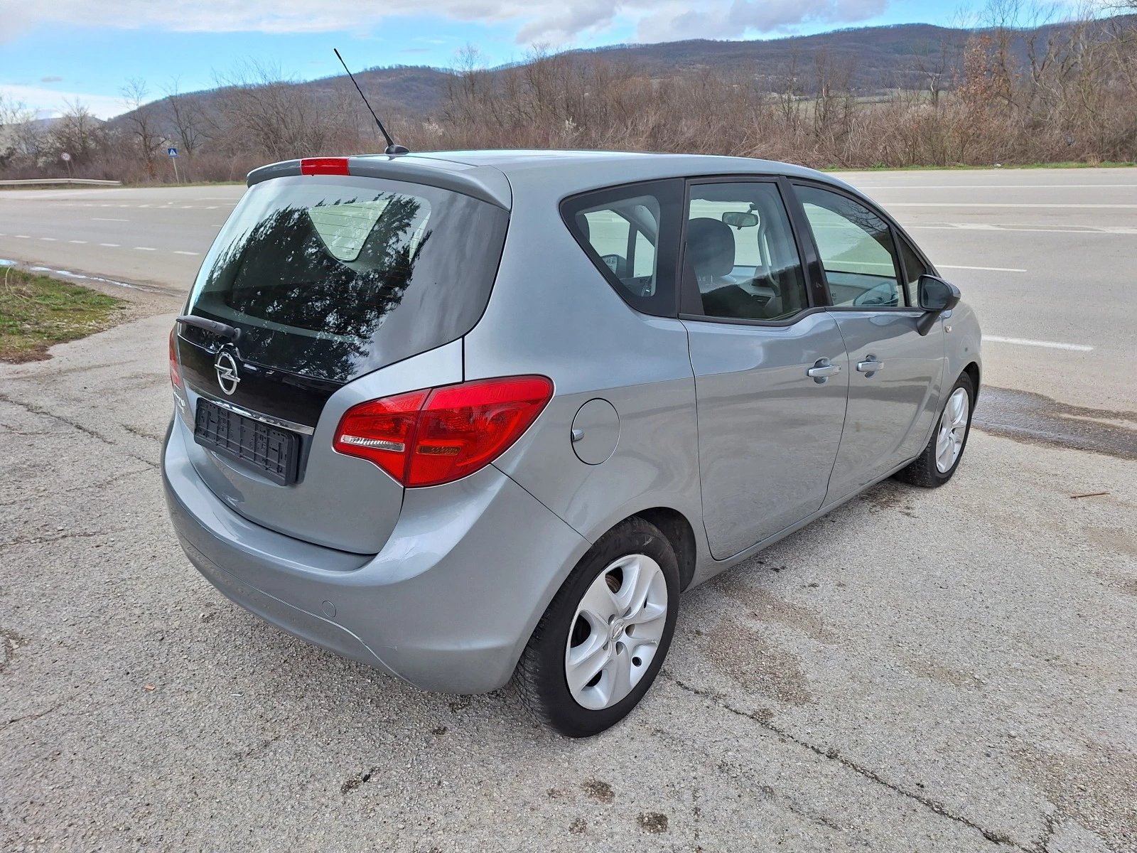 Opel Meriva 1, 4i* ГАЗ* НАВИ* КЛИМА - изображение 5