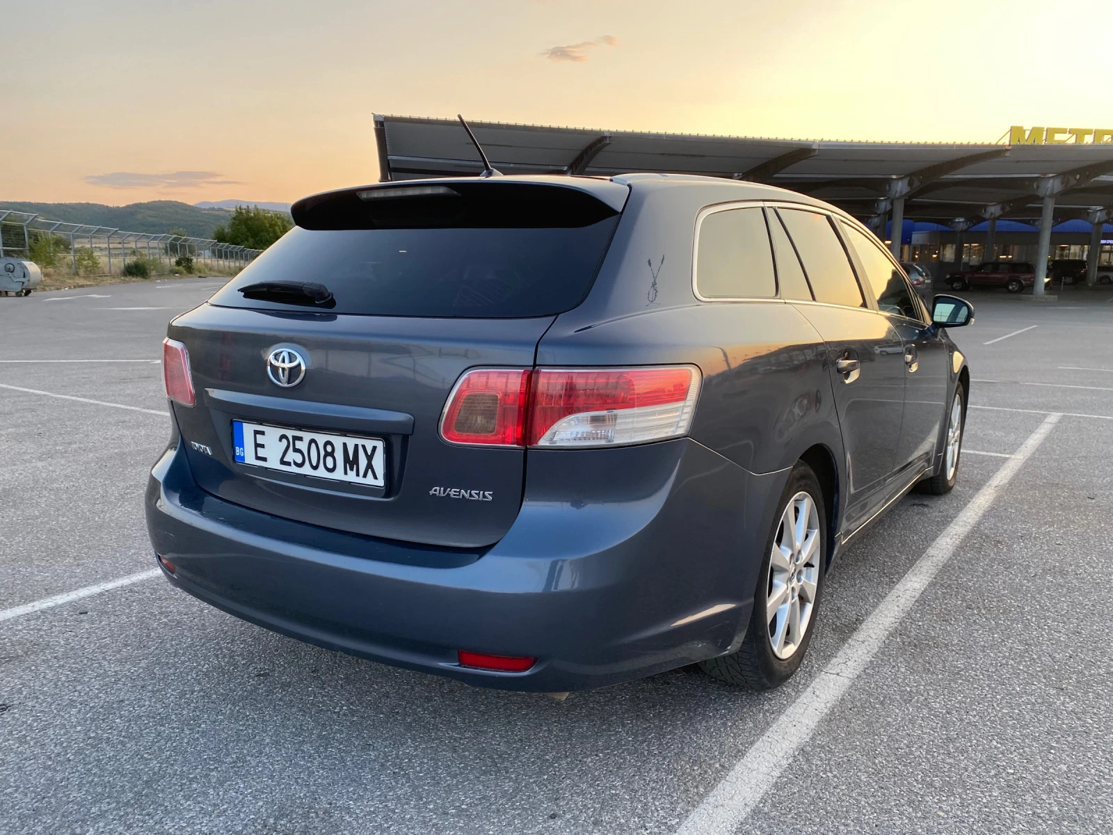 Toyota Avensis 2.2 D4D - изображение 3