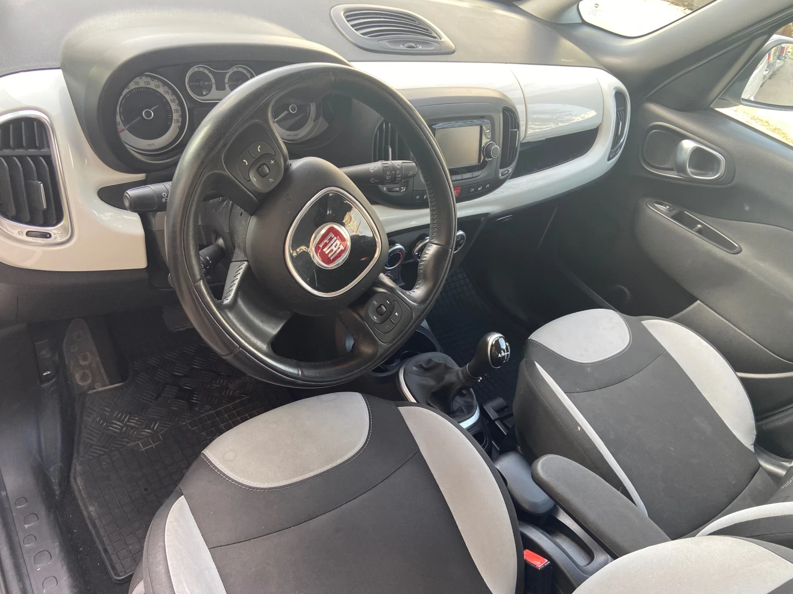 Fiat 500L 1.3M-JET - изображение 7