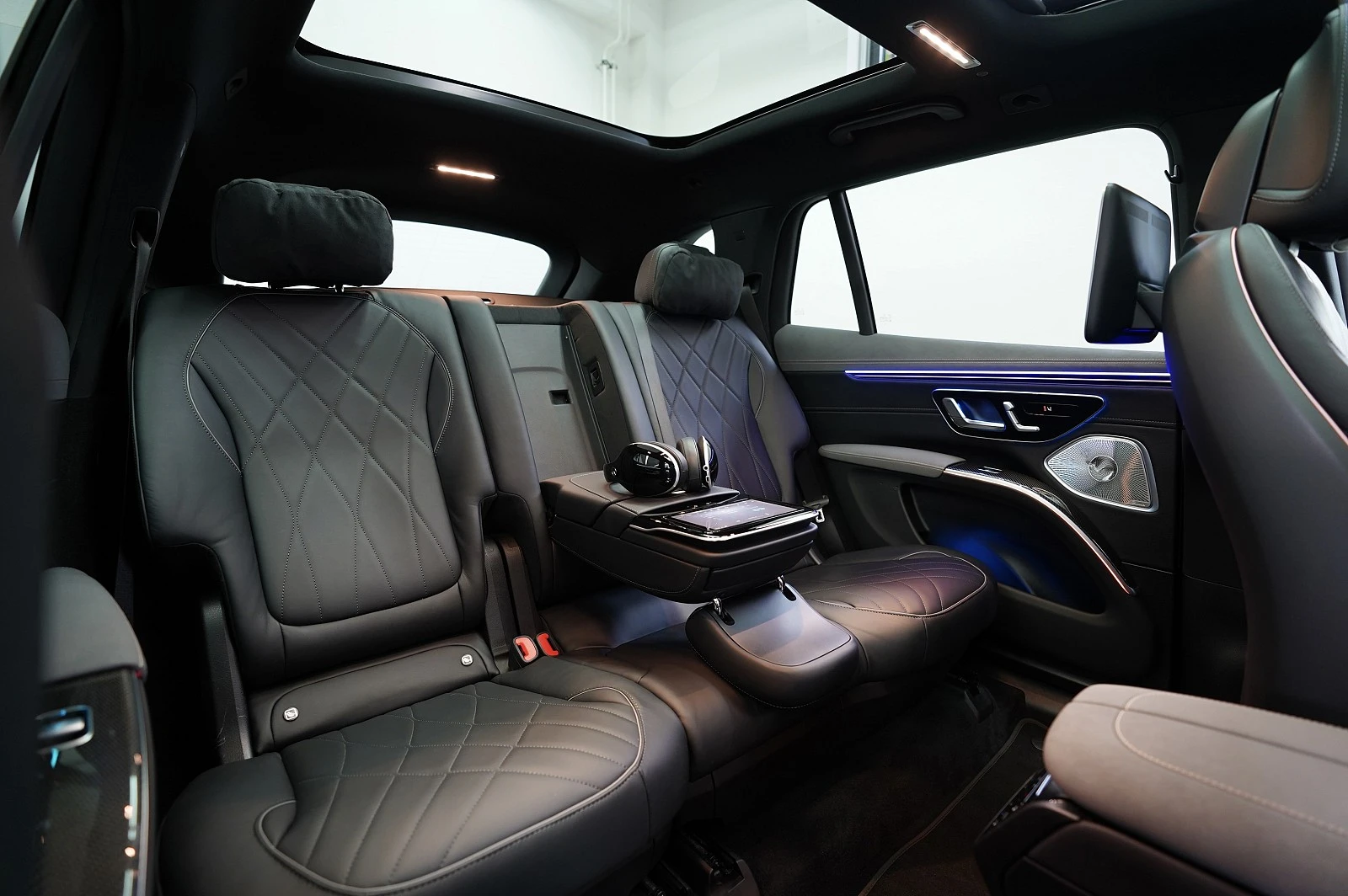 Mercedes-Benz EQS 580 FULL!!! 4M SUV AMG LINE  BUSINESS CLASS | Mobile.bg   11