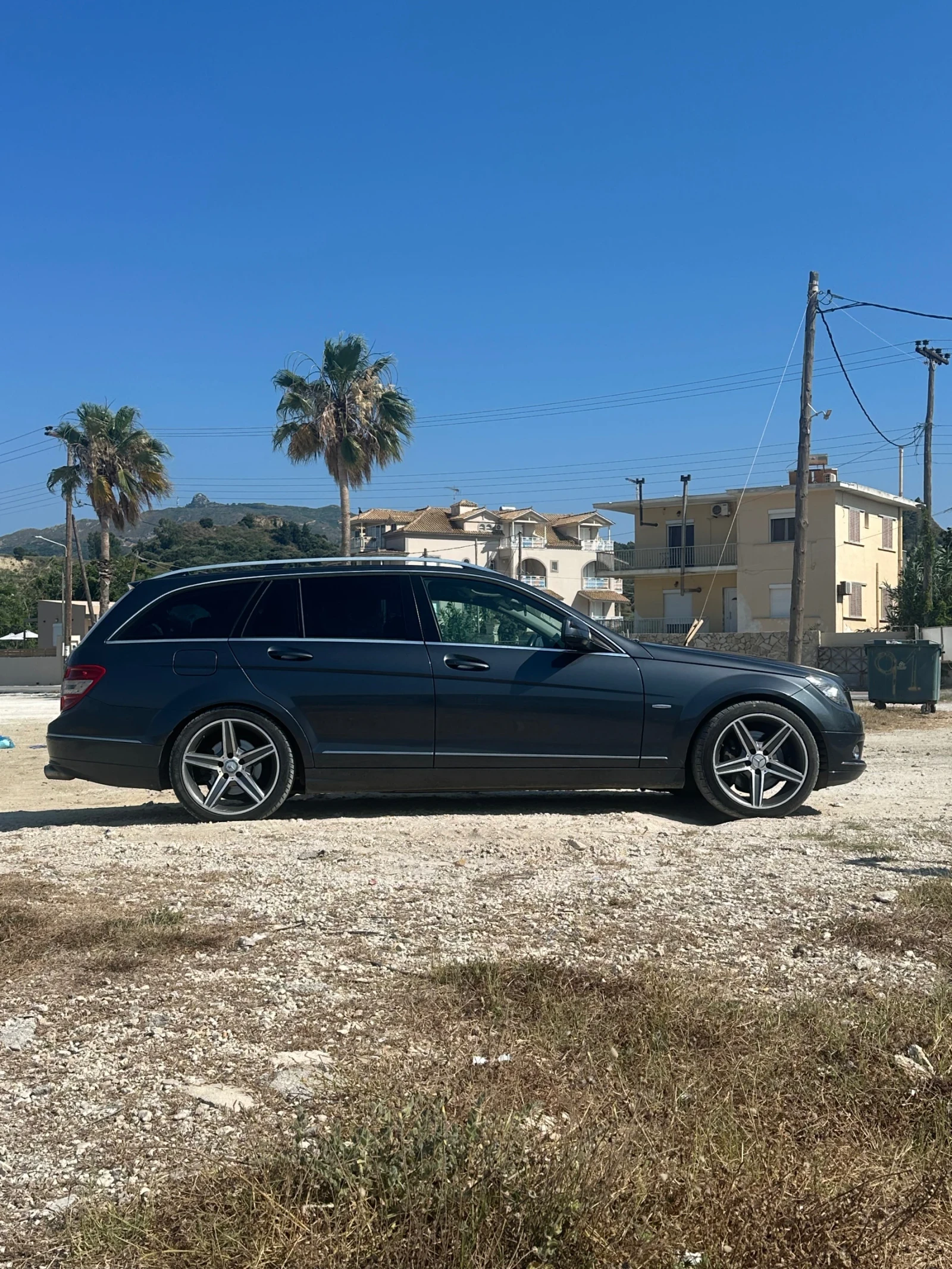 Mercedes-Benz C 320  - изображение 6