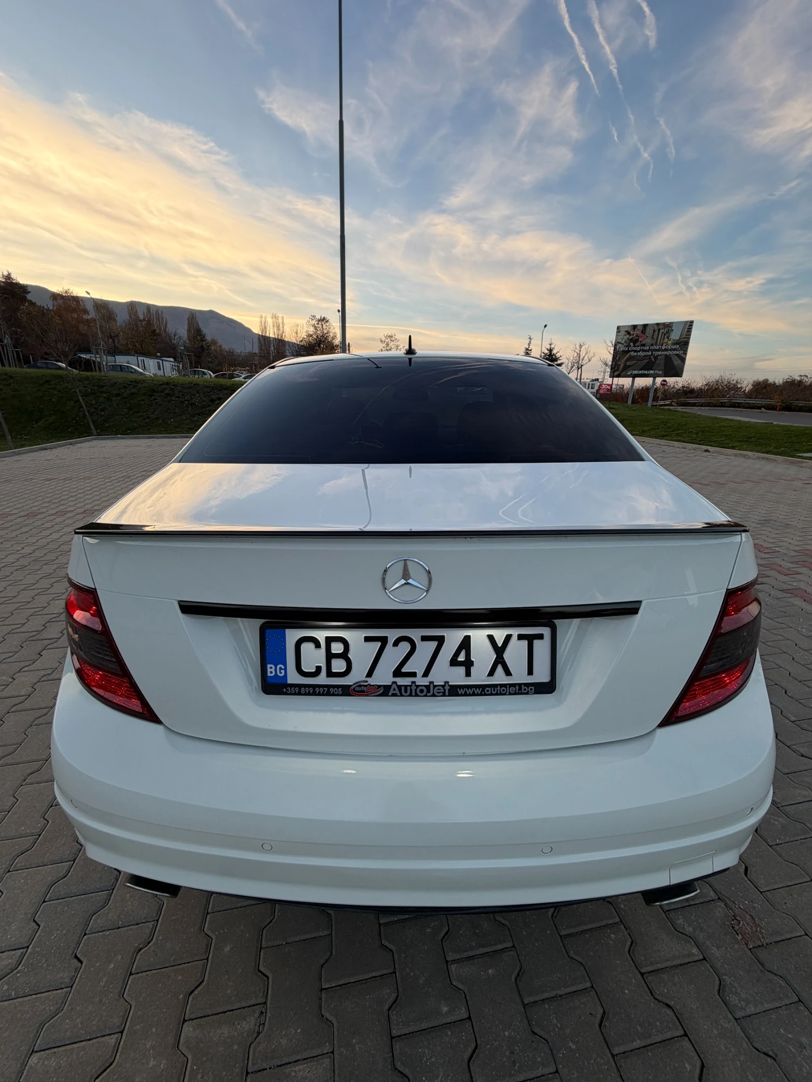 Mercedes-Benz C 350  - изображение 4