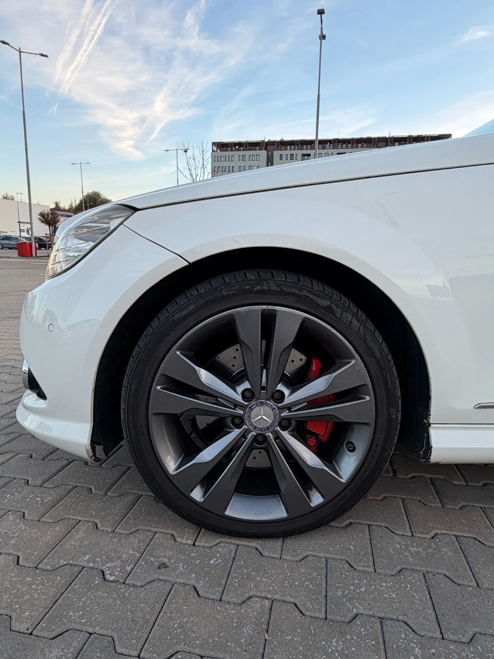 Mercedes-Benz C 350  - изображение 6