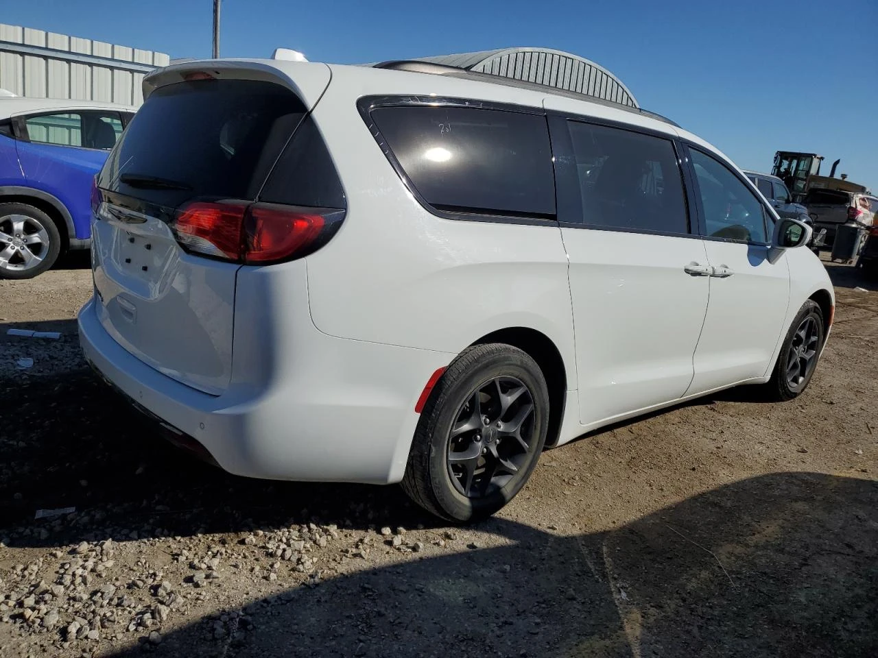 Chrysler Pacifica TOURING L - изображение 6