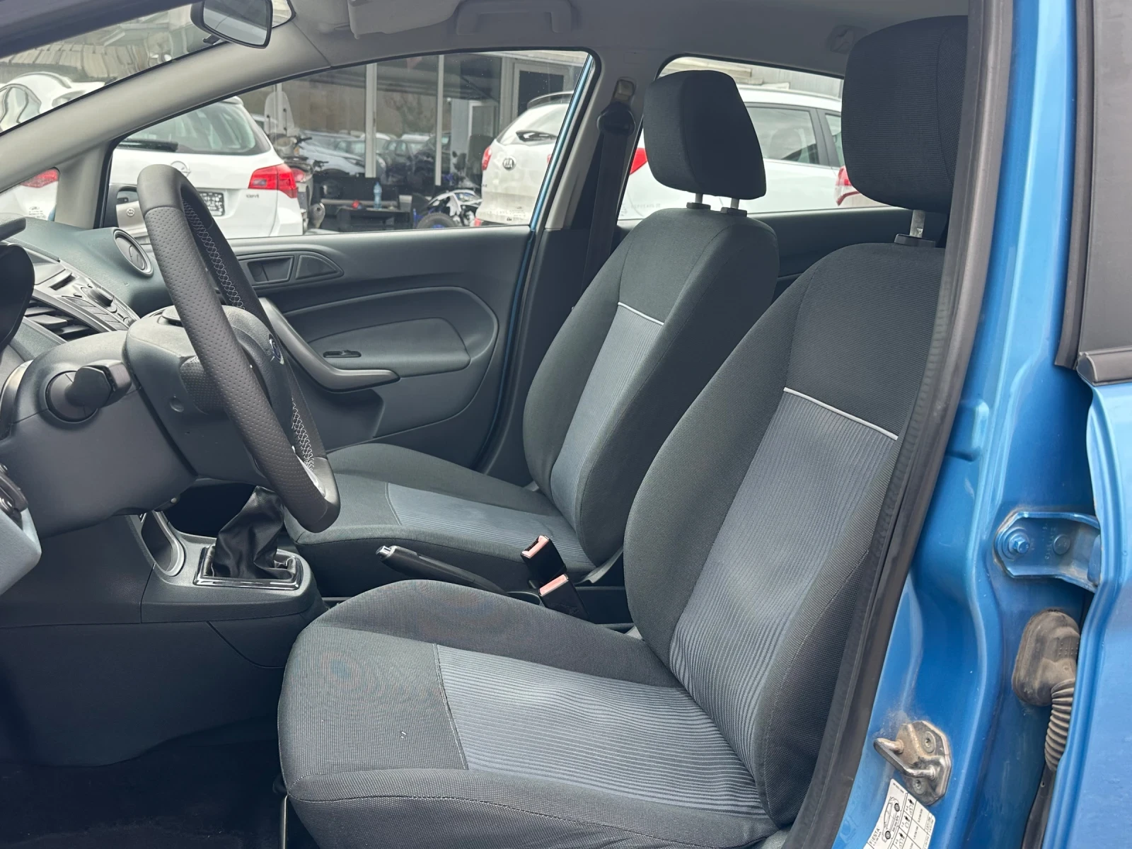 Ford Fiesta 1.4TDCI-70к.с!ИТАЛИЯ!, снимка 11 - Автомобили и джипове - 53485060