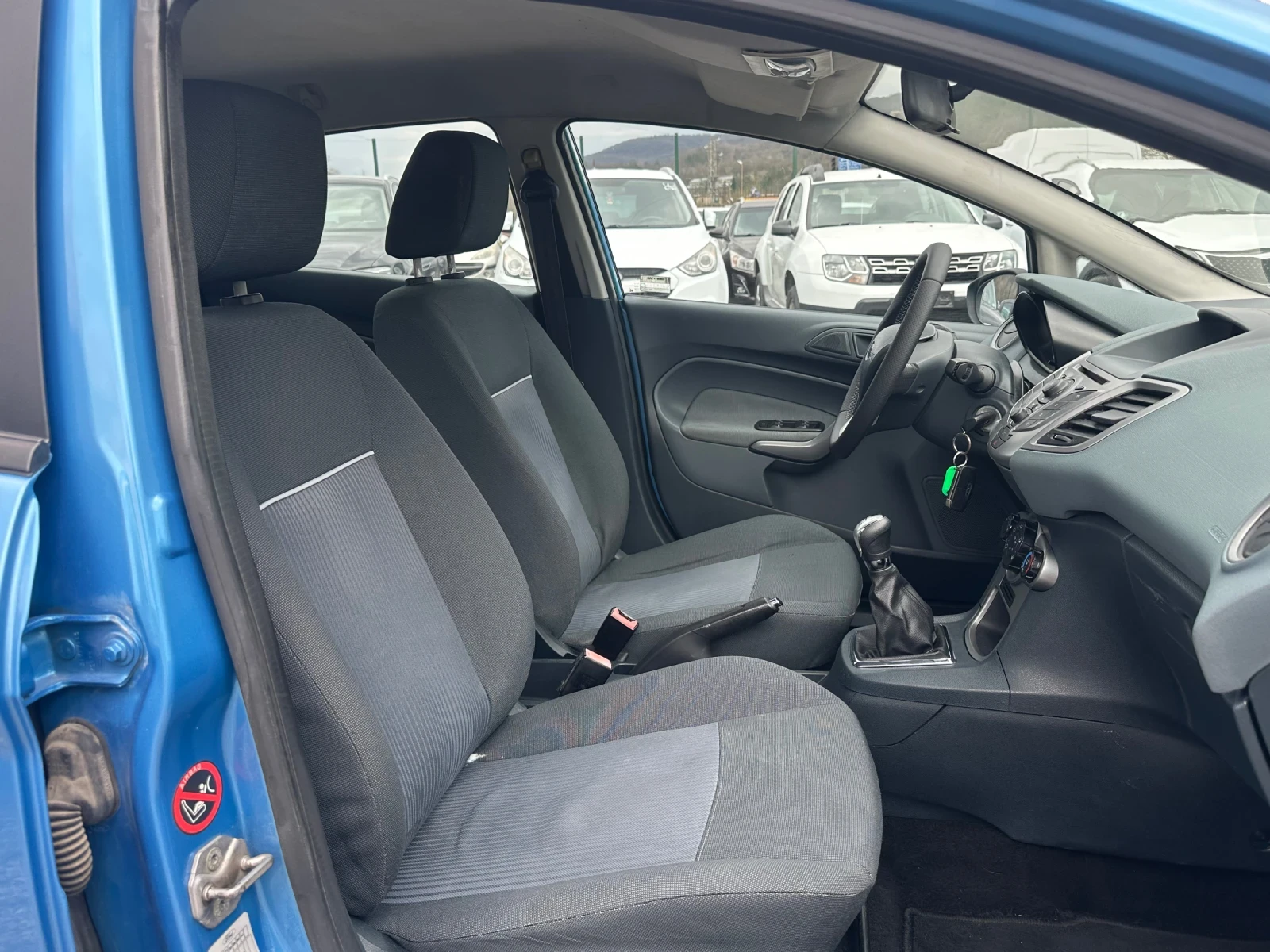 Ford Fiesta 1.4TDCI-70к.с!ИТАЛИЯ!, снимка 15 - Автомобили и джипове - 53485060