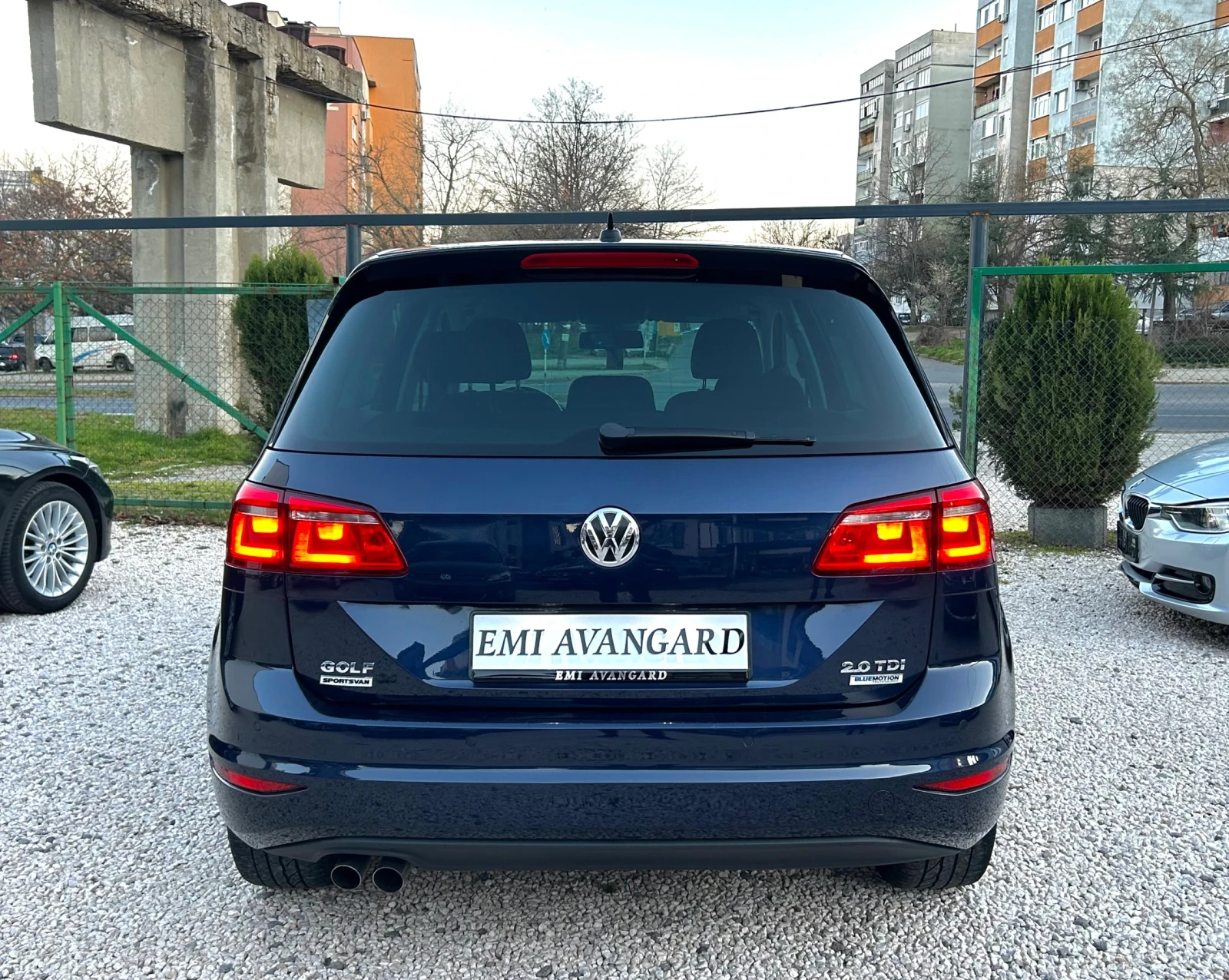 VW Sportsvan 2.0 TDI DSG, снимка 5 - Автомобили и джипове - 53786234