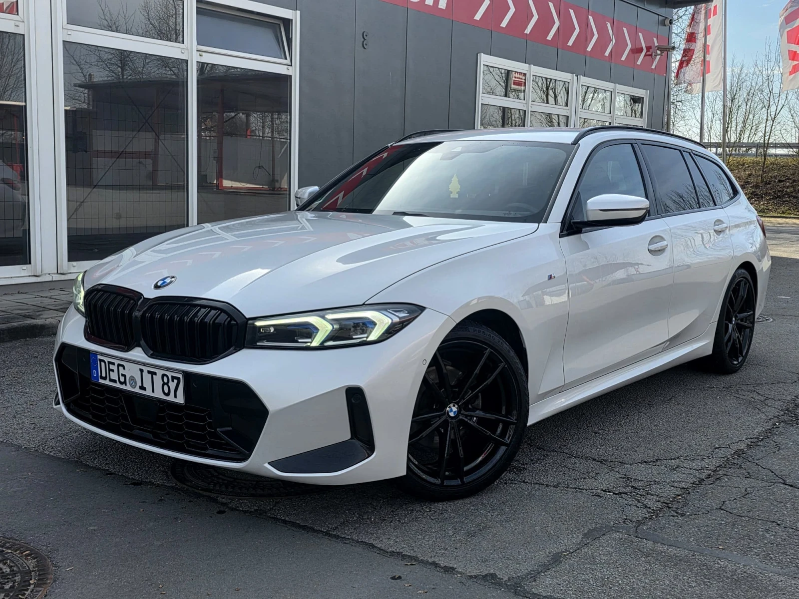 BMW 320 X Drive Facelift M пакет. Пълна сервизна история., снимка 5 - Автомобили и джипове - 53909331