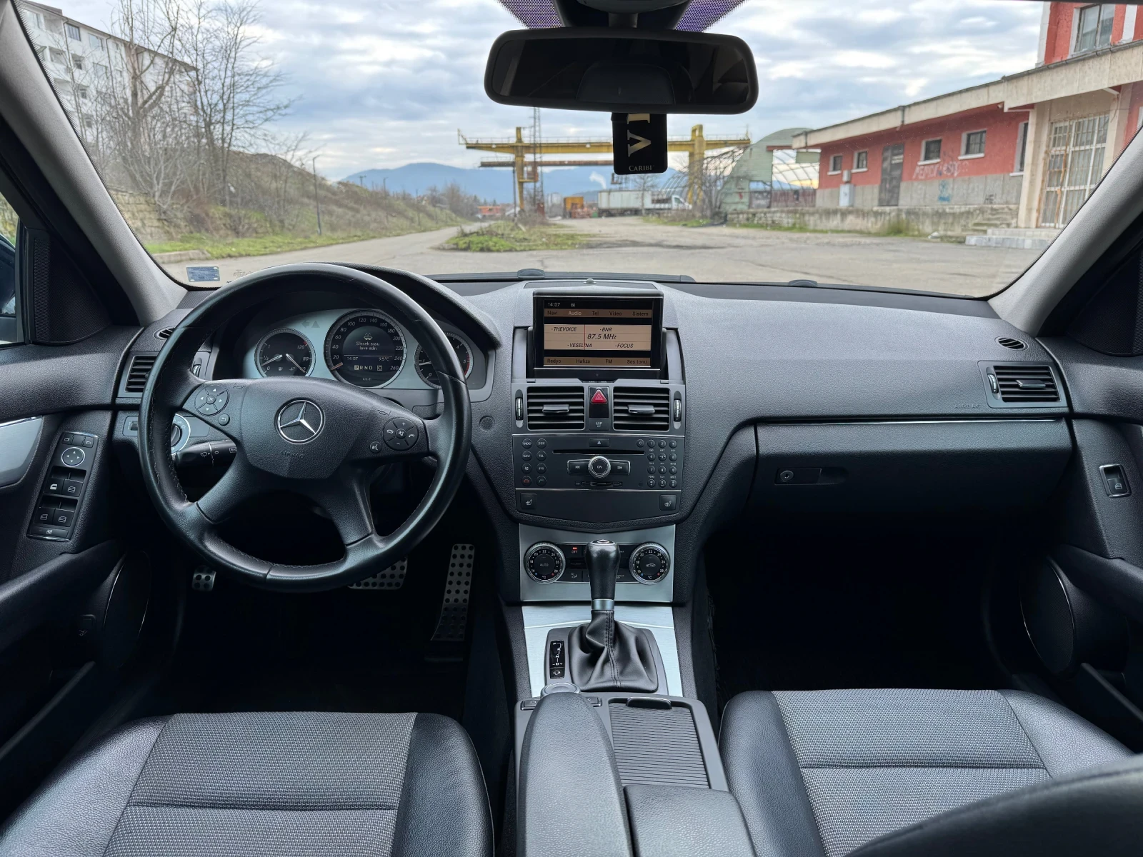 Mercedes-Benz C 220, снимка 11 - Автомобили и джипове - 54041010