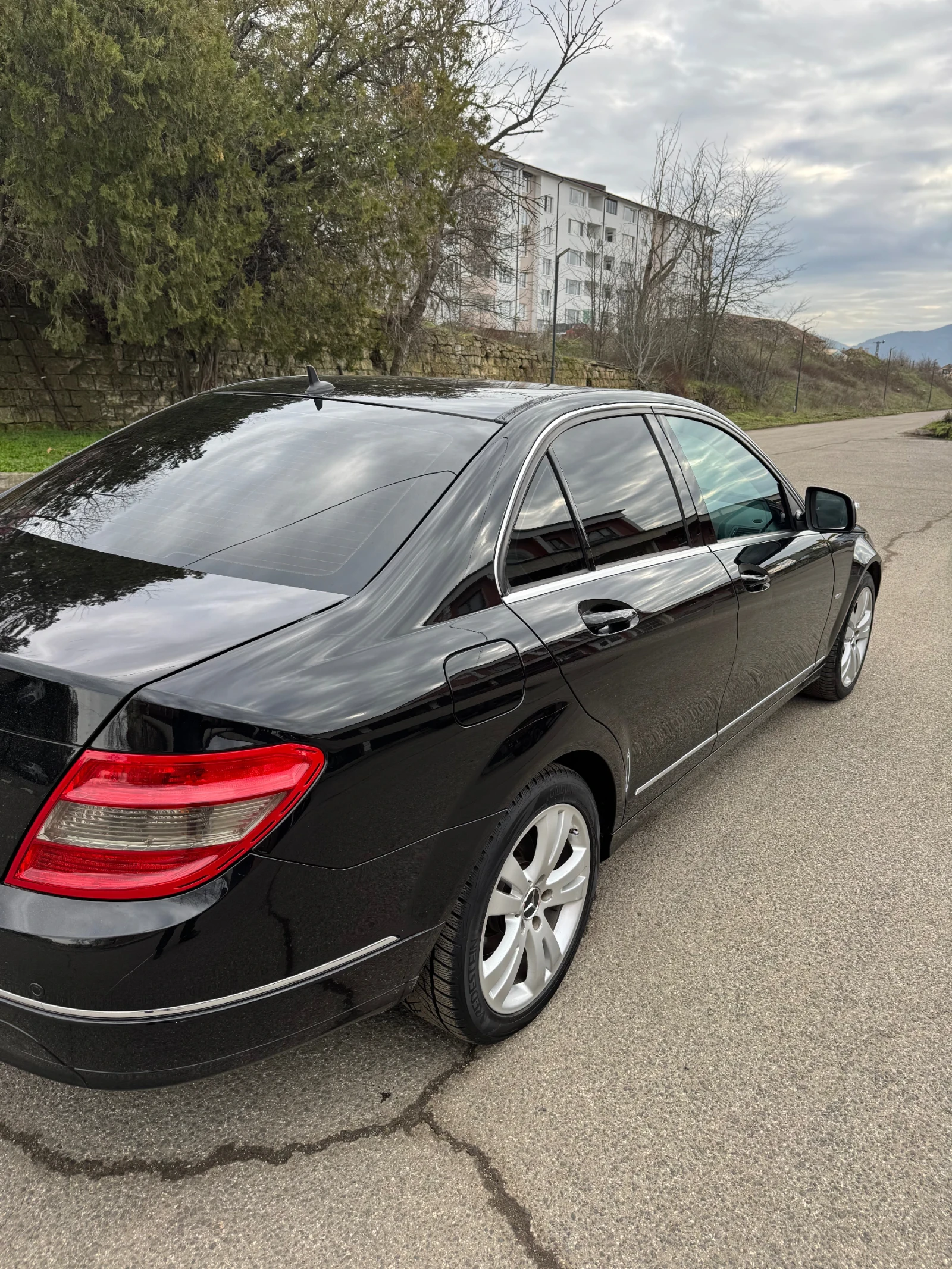 Mercedes-Benz C 220, снимка 6 - Автомобили и джипове - 54041010