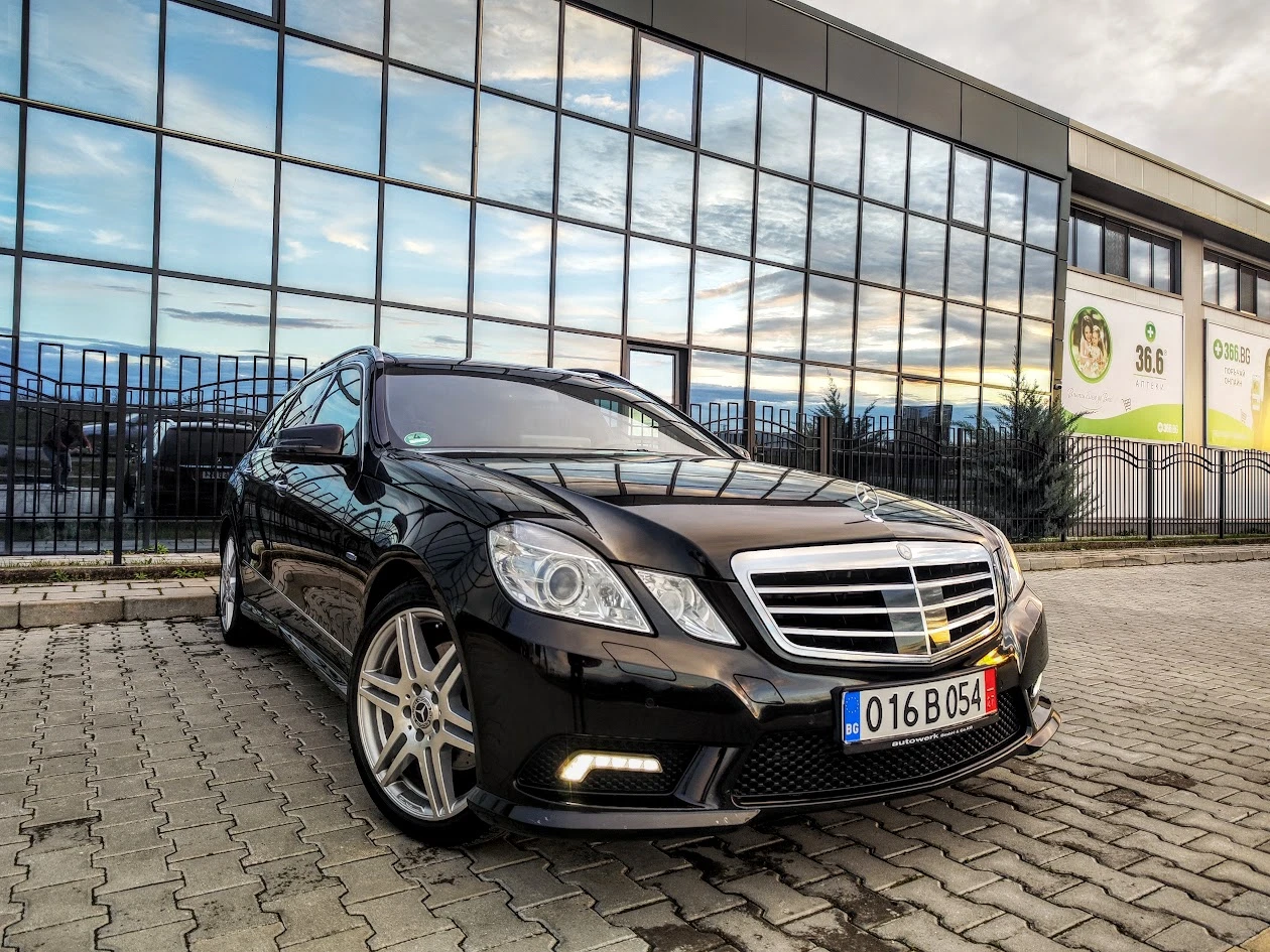 Mercedes-Benz E 350 * AMG* 4-MATIC* AVANTGARDE* PANORAMA* FULL, снимка 9 - Автомобили и джипове - 54084184