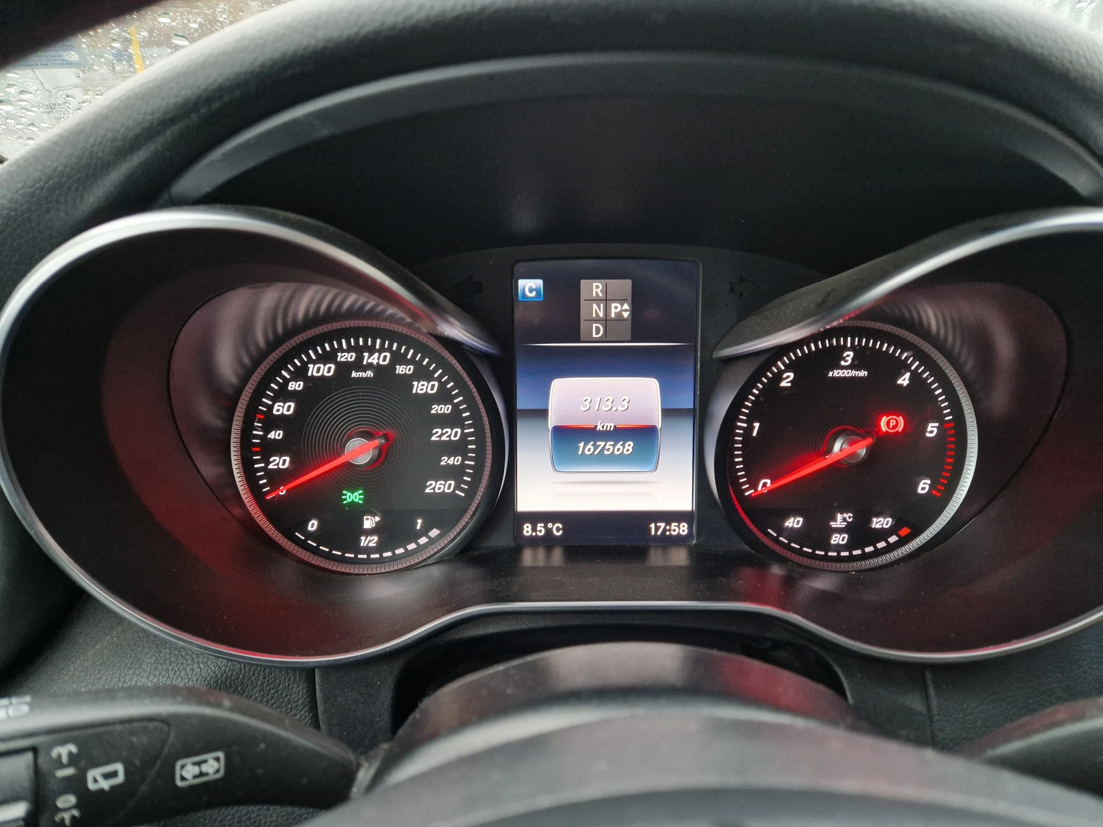 Mercedes-Benz C 220 C63 AMG 4MATIC+ , снимка 9 - Автомобили и джипове - 54093453