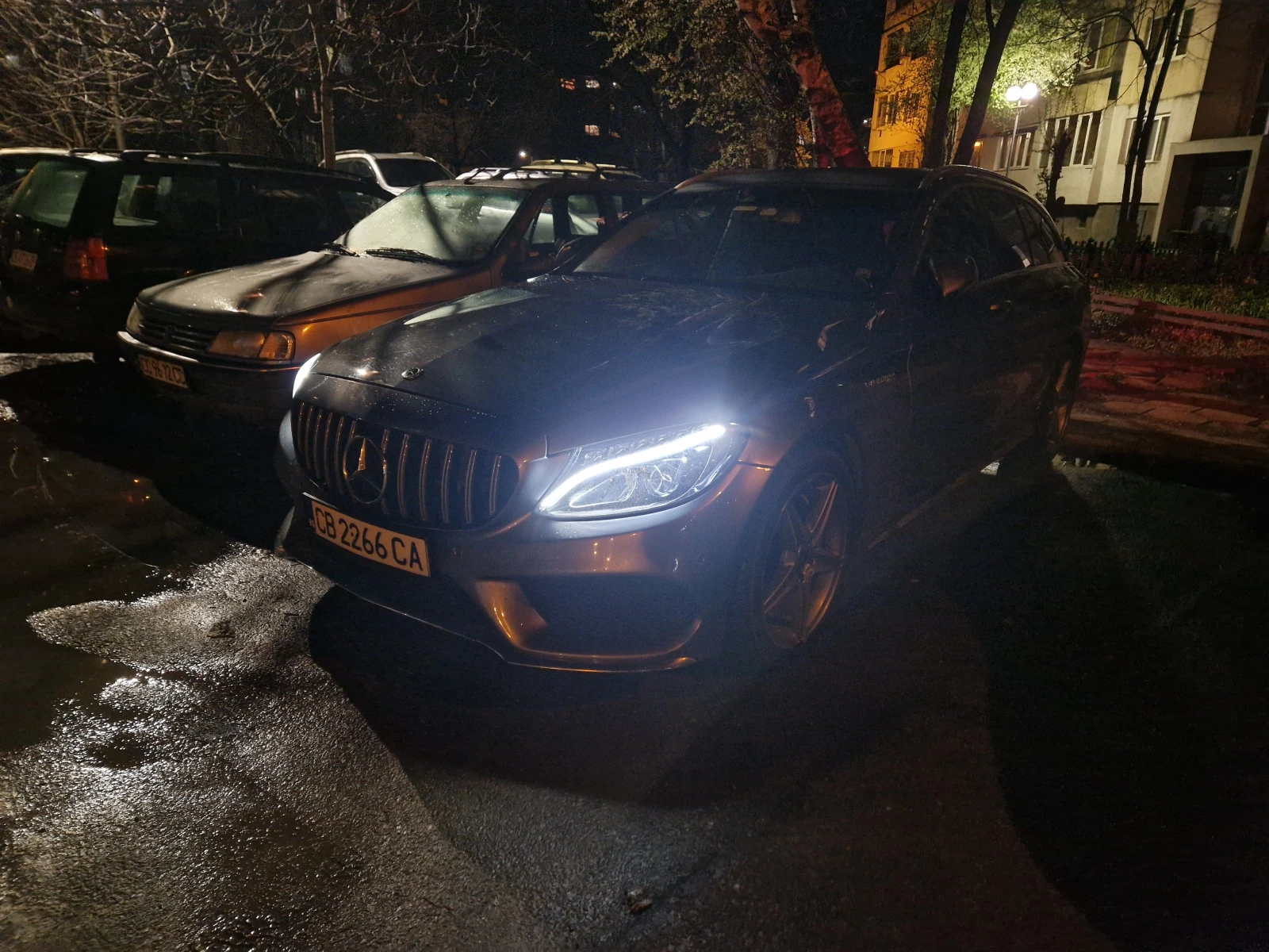 Mercedes-Benz C 220 C63 AMG 4MATIC+ , снимка 13 - Автомобили и джипове - 54093453