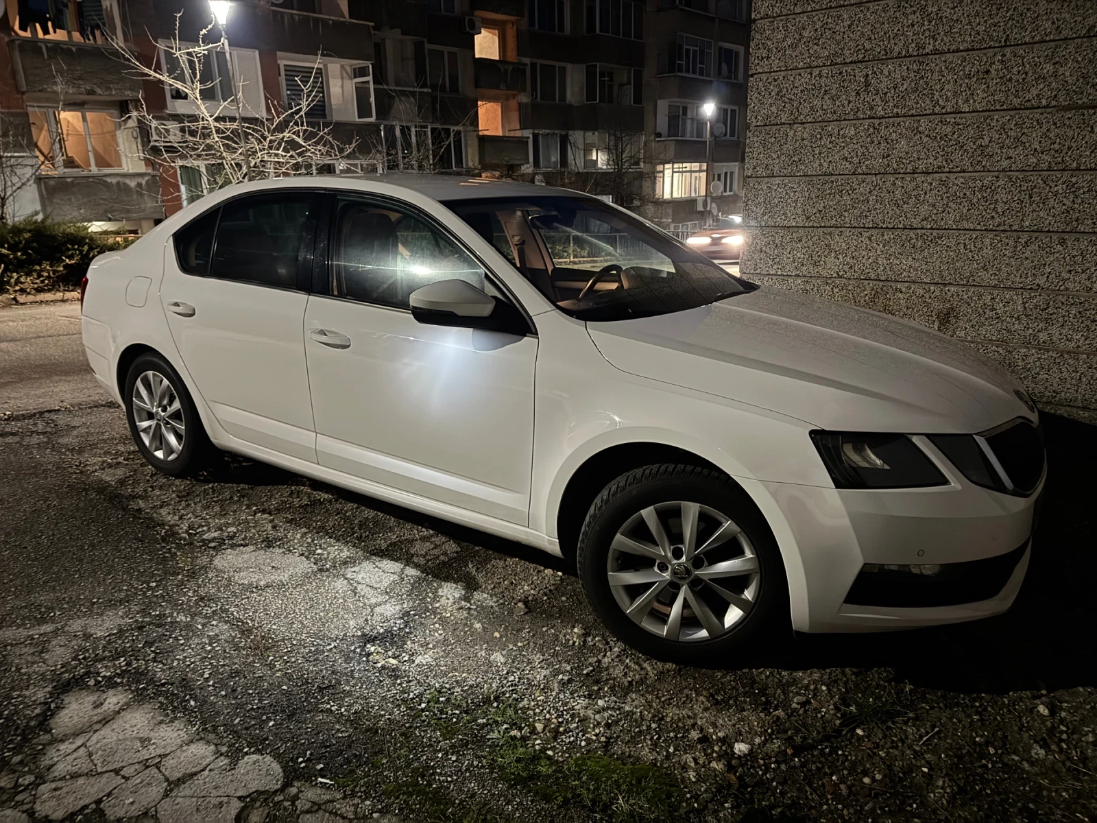 Skoda Octavia DSG автоматик Diesel 150hp 2018г., снимка 15 - Автомобили и джипове - 54231107