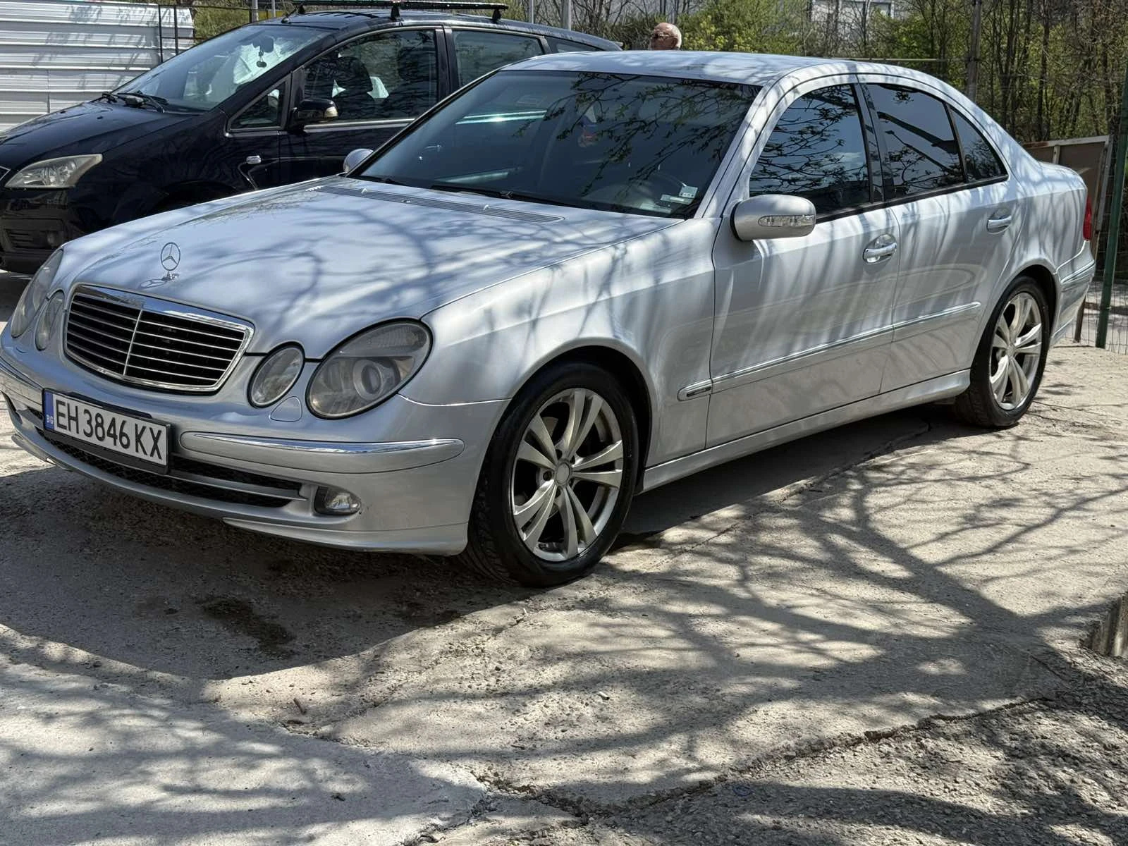 Mercedes-Benz E 280, снимка 2 - Автомобили и джипове - 54231560