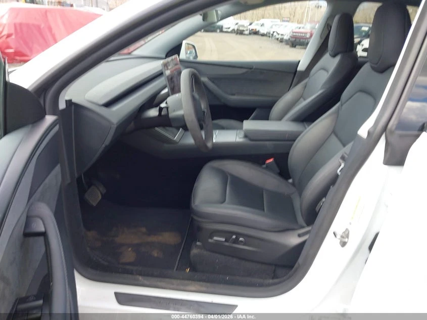 Tesla Model Y Long Range Launch Series AWD, снимка 5 - Автомобили и джипове - 54241021