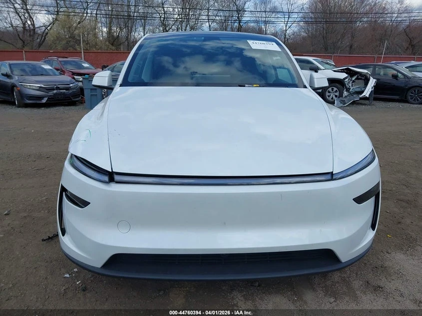 Tesla Model Y Long Range Launch Series AWD, снимка 12 - Автомобили и джипове - 54241021