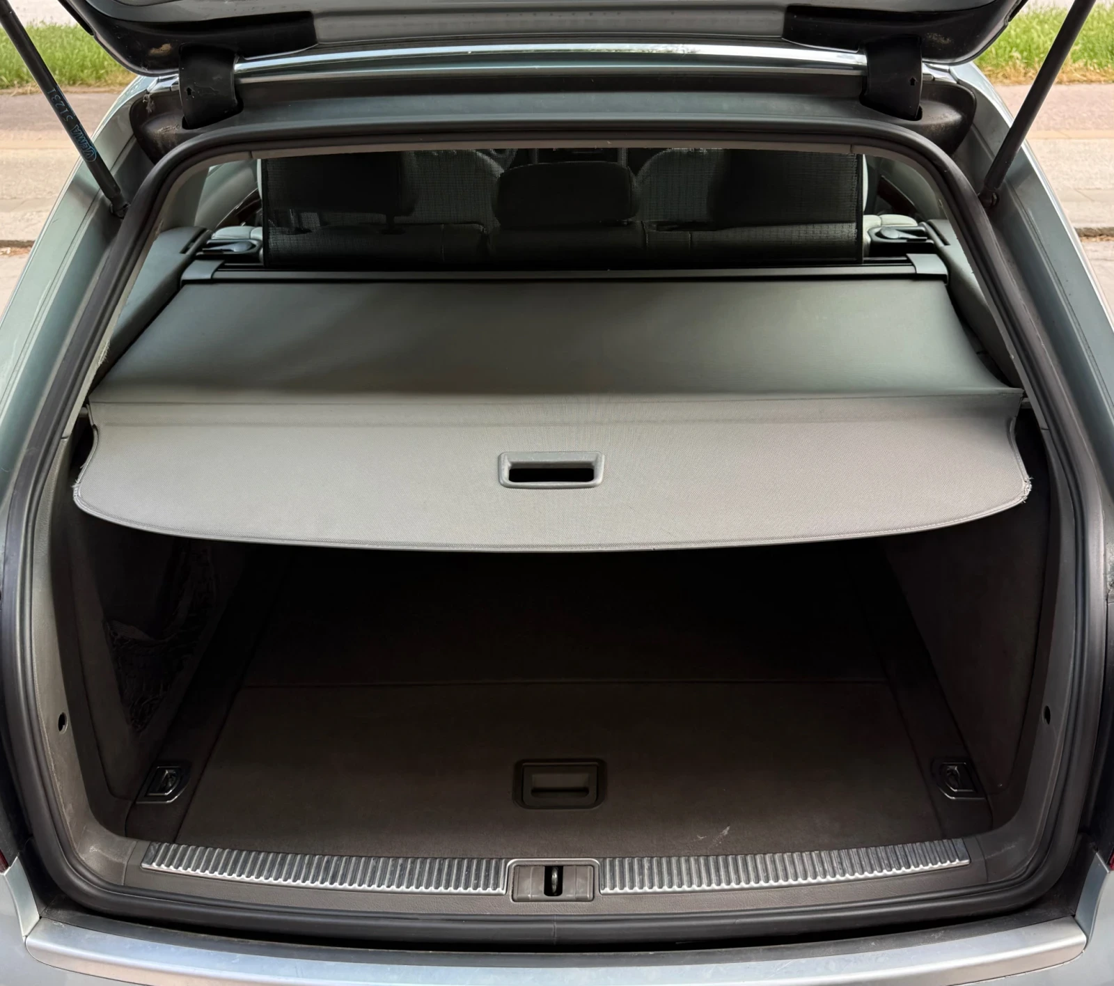 Audi A4 Audi a4 b6 1.9 tdi 131 коня, снимка 11 - Автомобили и джипове - 54765712