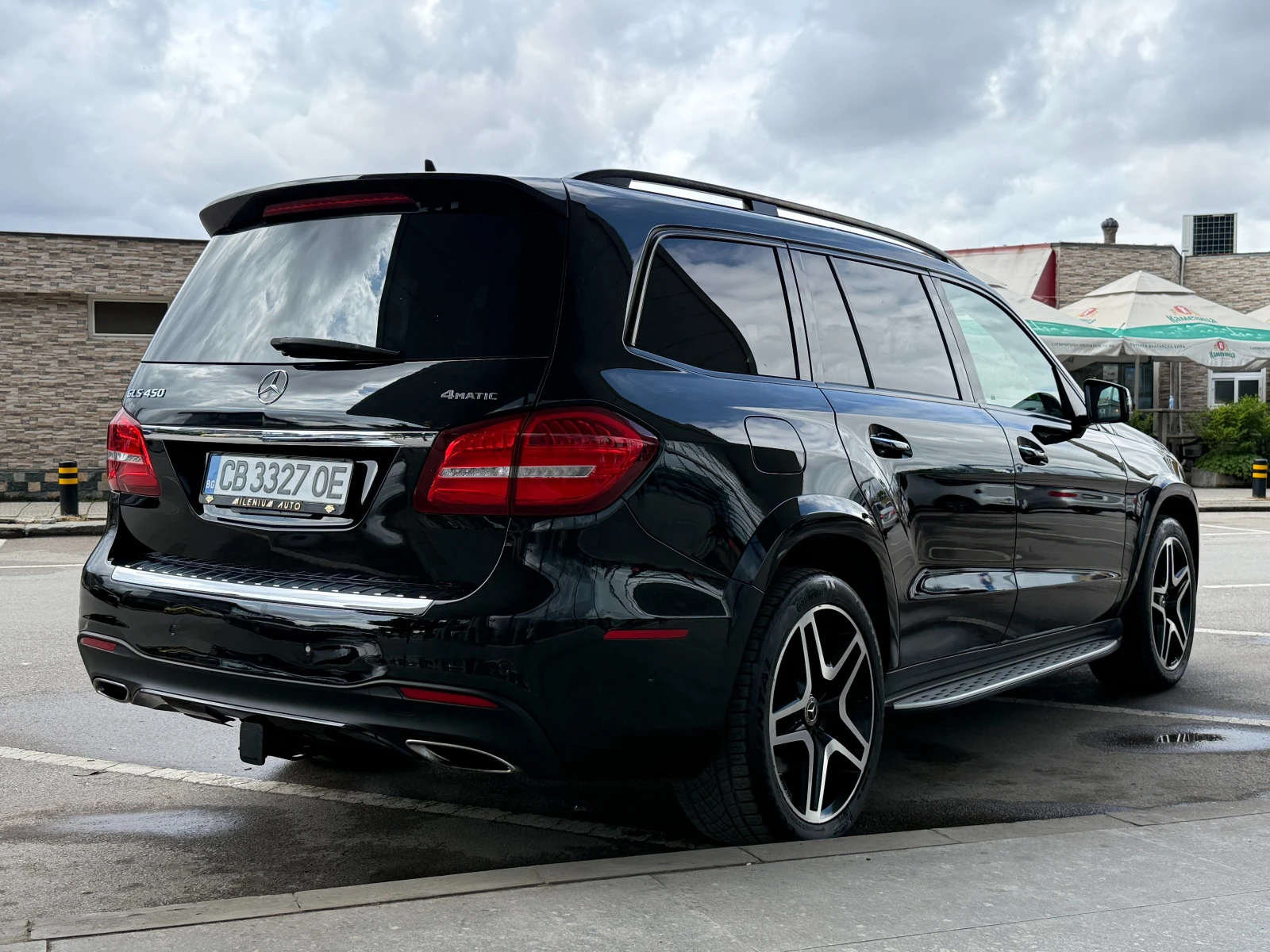 Mercedes-Benz GLS 450 6 МЕСЕЦА ГАРАНЦИЯ/AMG Pack 367к.с. 7 Местен, снимка 4 - Автомобили и джипове - 54779546