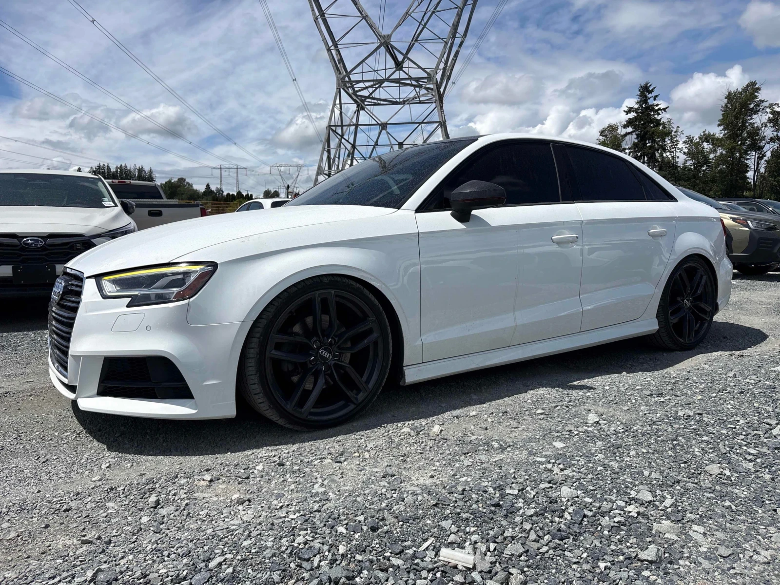 Audi S3 TECHNIK / CARFAX, снимка 3 - Автомобили и джипове - 54965389