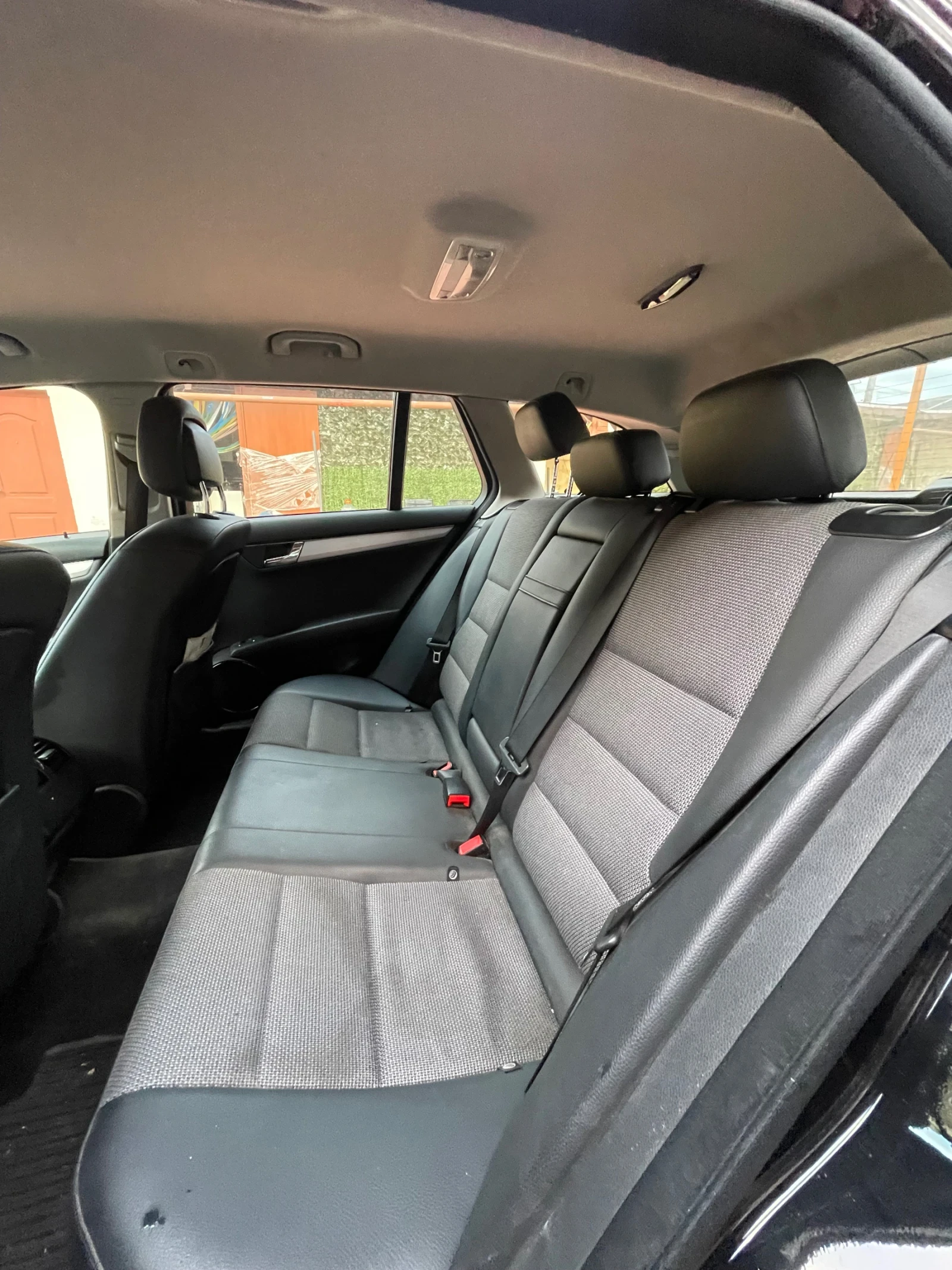 Mercedes-Benz C 180, снимка 5 - Автомобили и джипове - 55015509