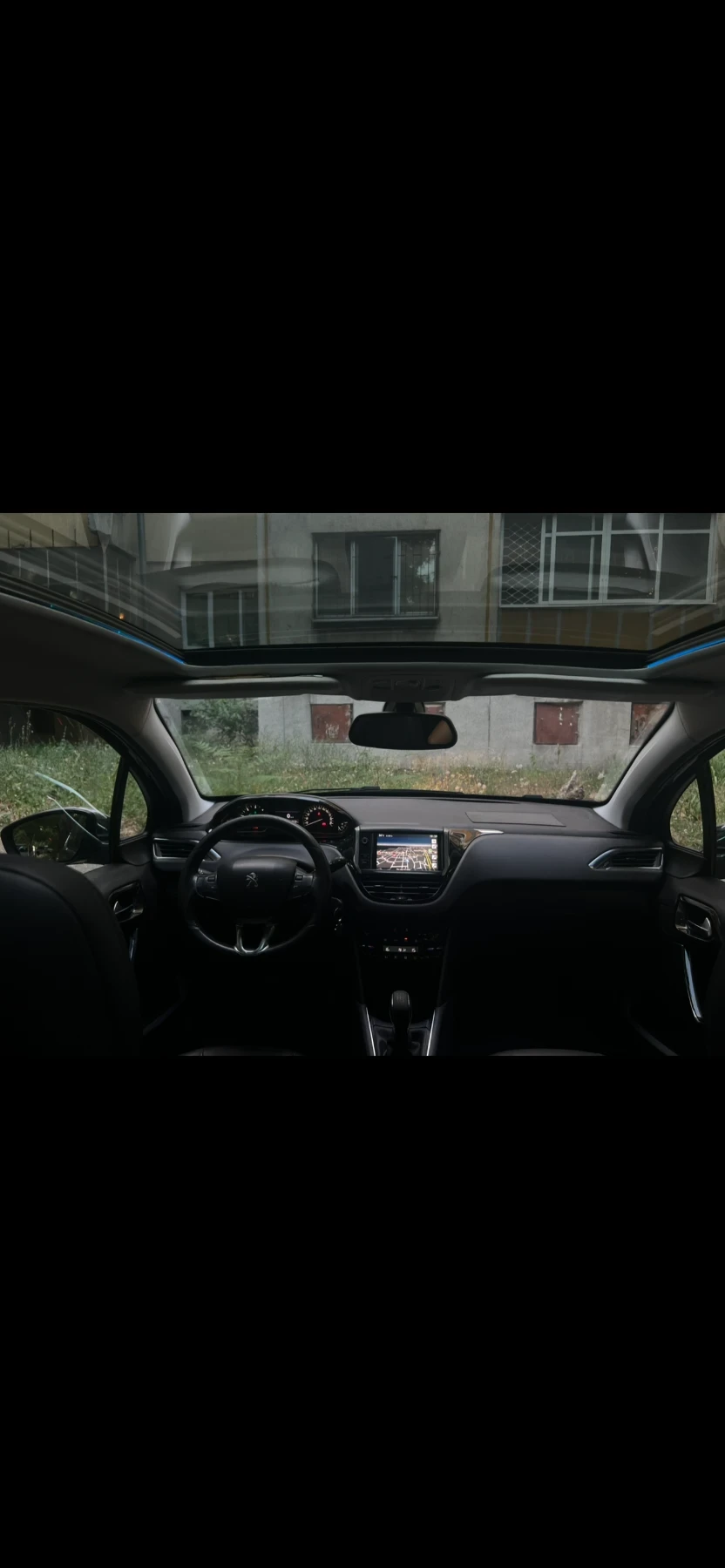 Peugeot 208, снимка 16 - Автомобили и джипове - 55444108