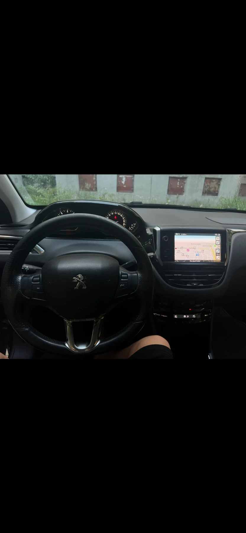 Peugeot 208, снимка 11 - Автомобили и джипове - 55444108
