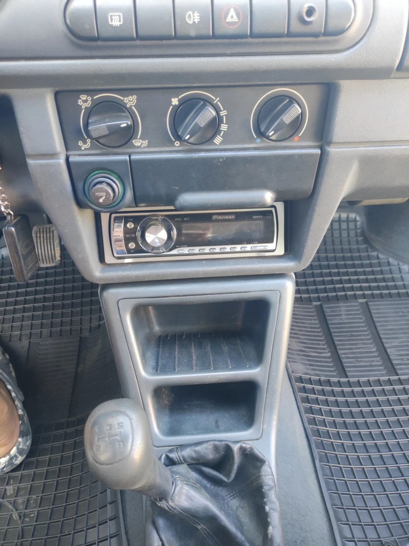 Skoda Felicia Комби 1.3 бензин, снимка 12 - Автомобили и джипове - 55502731