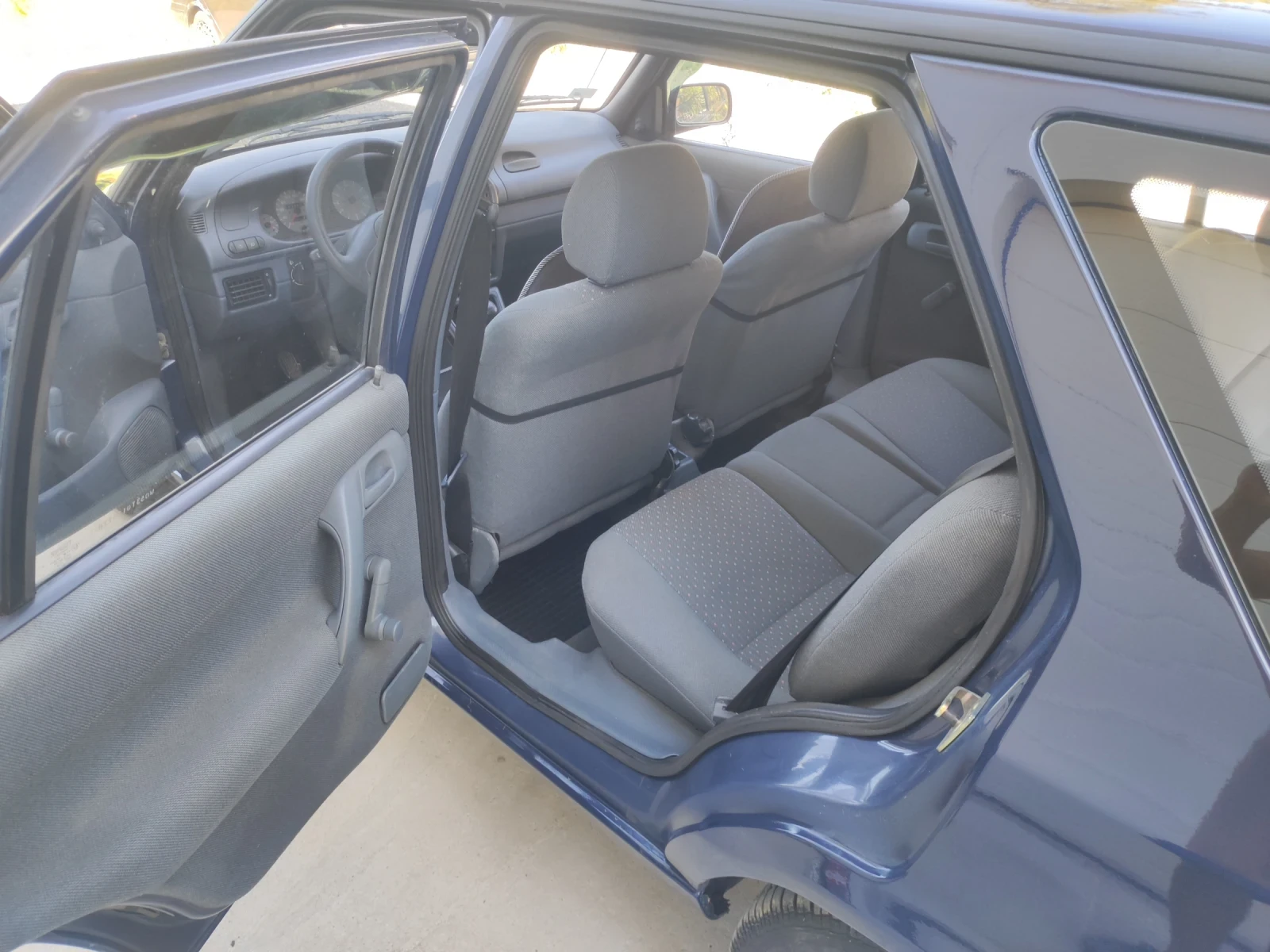 Skoda Felicia Комби 1.3 бензин, снимка 6 - Автомобили и джипове - 55502731