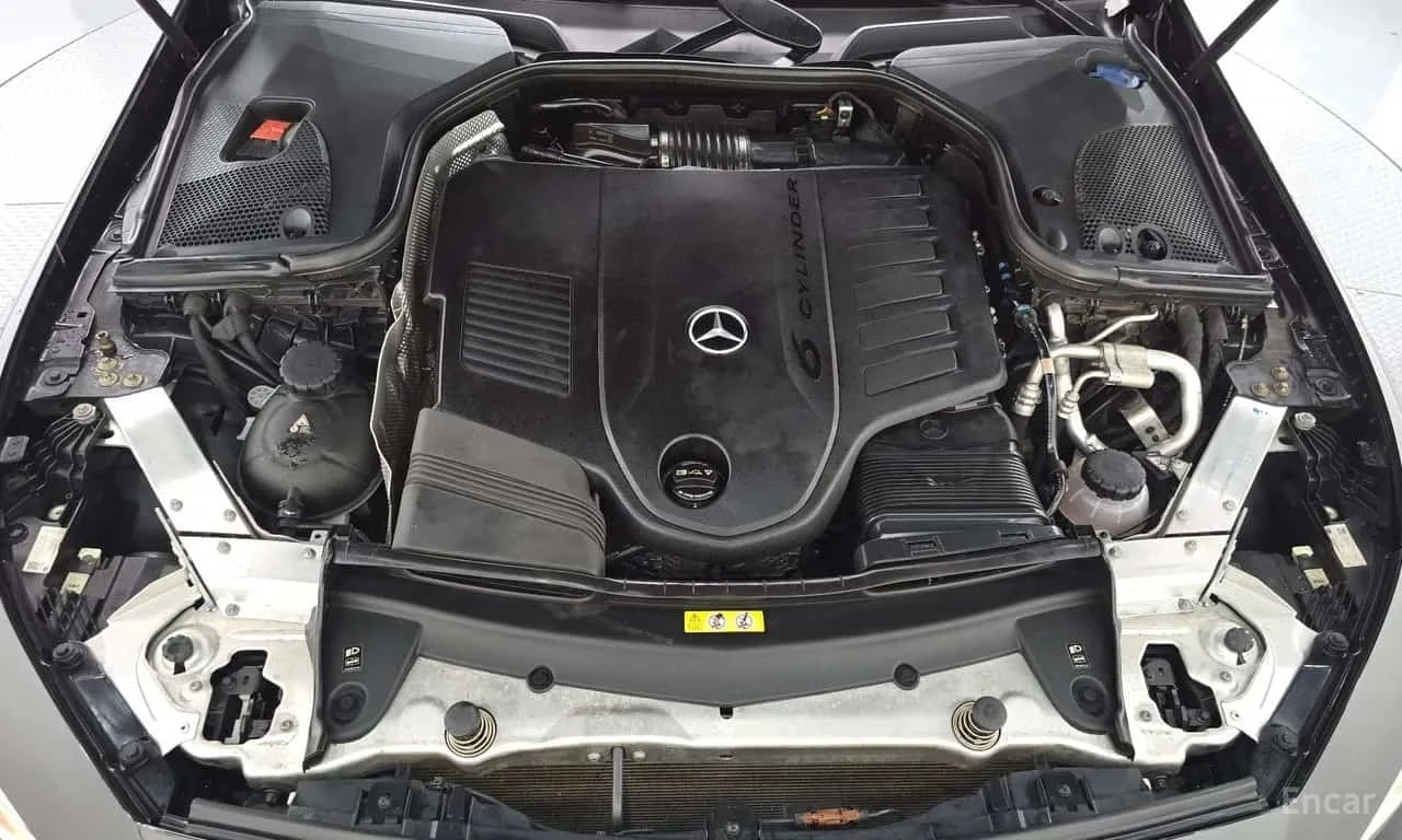 Mercedes-Benz CLS 450 4MATIC AMG Line/ДИСТРОНИК/360/ОБДУХ/ХЕДЪП, снимка 6 - Автомобили и джипове - 56341470