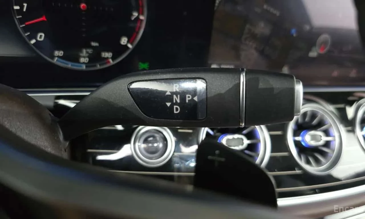 Mercedes-Benz CLS 450 4MATIC AMG Line/ДИСТРОНИК/360/ОБДУХ/ХЕДЪП, снимка 9 - Автомобили и джипове - 56341470