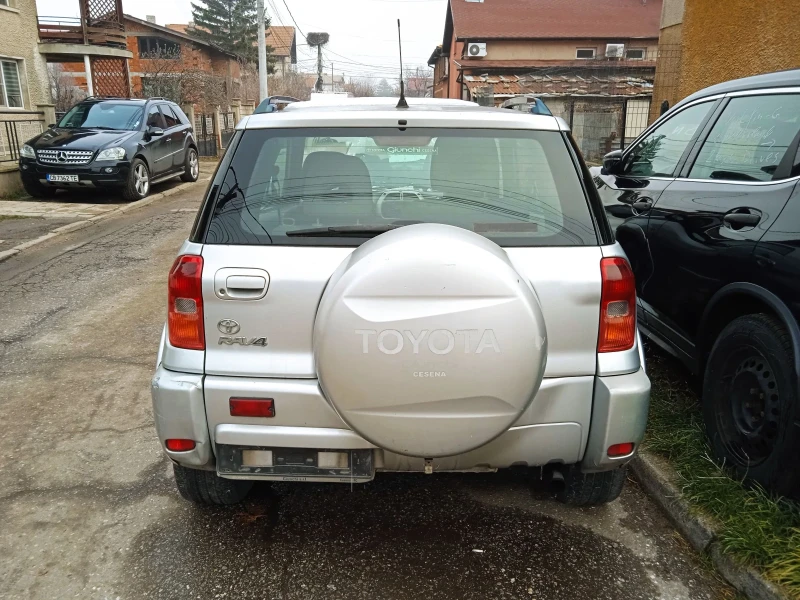 Toyota Rav4 2.0 D4D, снимка 5 - Автомобили и джипове - 48504547