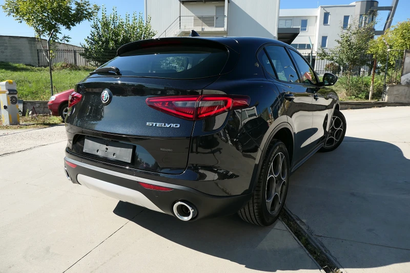 Alfa Romeo Stelvio 2.2JTDm 210кс Q4 Executive, снимка 6 - Автомобили и джипове - 48884644